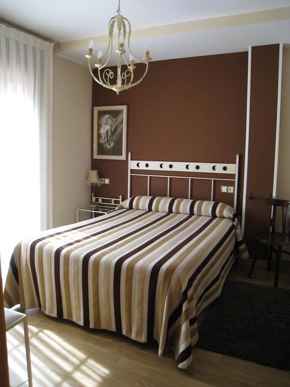 Casa Rural Patiño Guest House Quintanas de Gormaz Bagian luar foto