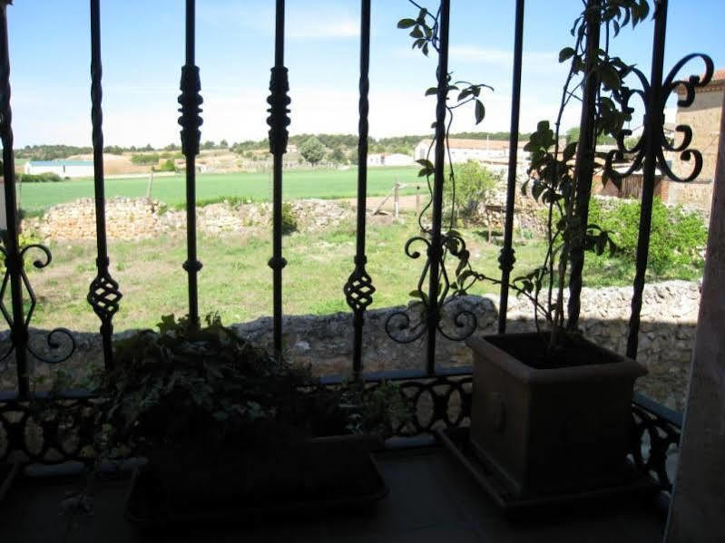Casa Rural Patiño Guest House Quintanas de Gormaz Bagian luar foto